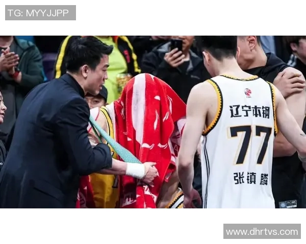 孙铭徽:从青涩少年到篮球场上的闪耀明星之路 孙铭徽:从青涩少年到篮球场上的闪耀明星之路