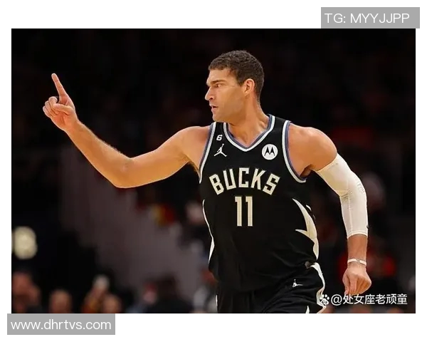 布鲁克洛佩斯的篮球之路与辉煌成就探讨