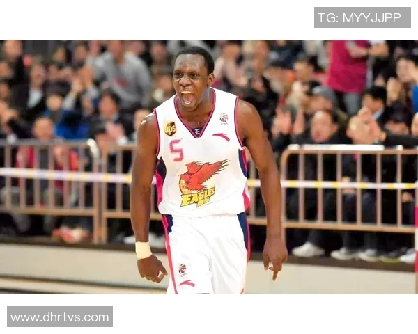 哈德森的传奇旅程探索他在篮球历史中的影响与成就 哈德森的传奇旅程探索他在篮球历史中的影响与成就