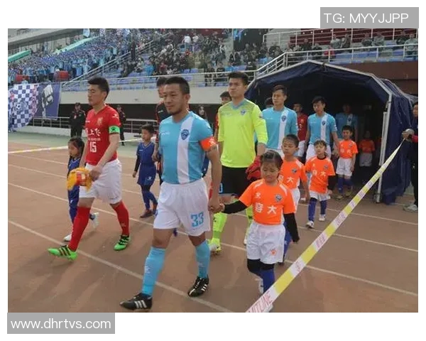 保定容大迎战浙江队全力争胜展现球队实力与拼搏精神 保定容大迎战浙江队全力争胜展现球队实力与拼搏精神