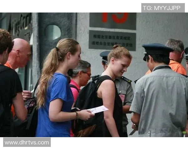 海法与亚特兰大激战正酣足球盛宴引发球迷热情高涨 海法与亚特兰大激战正酣足球盛宴引发球迷热情高涨